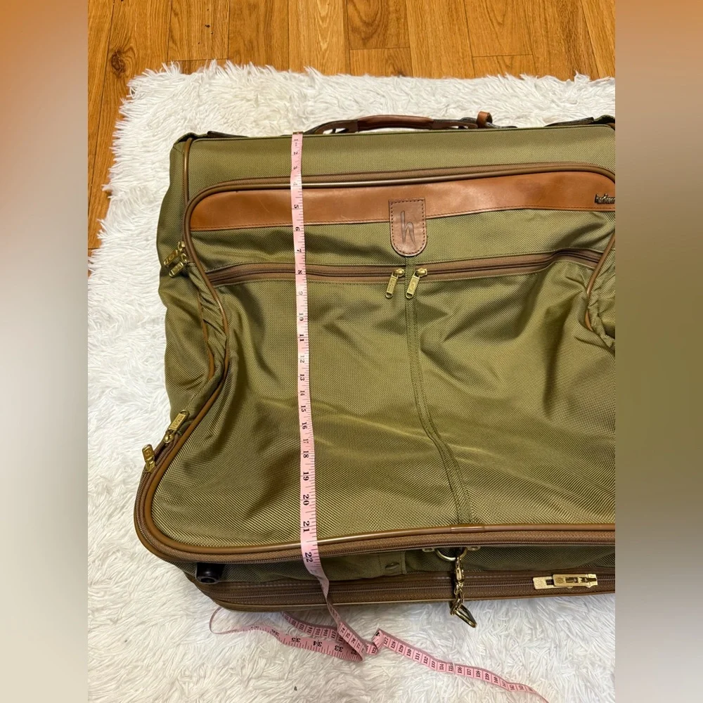 Hartmann Intensity Collection Medium Mobile Traveler Garment Bag Leather trim